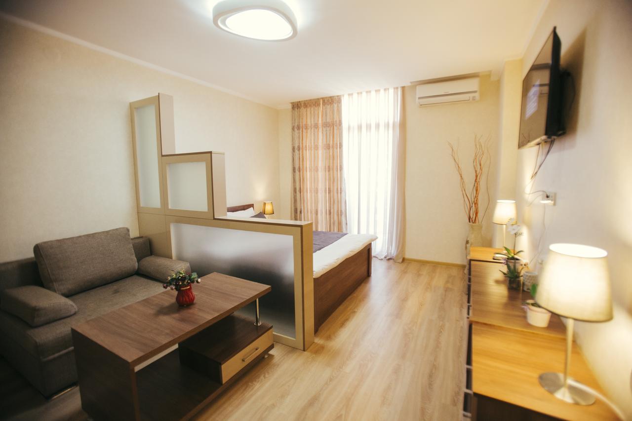 Panorama Sea Tower Aparthotel Batumi Exterior foto
